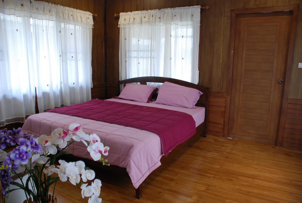 Pak Ping Ing Jai Hotell Ban Mai  Exteriör bild